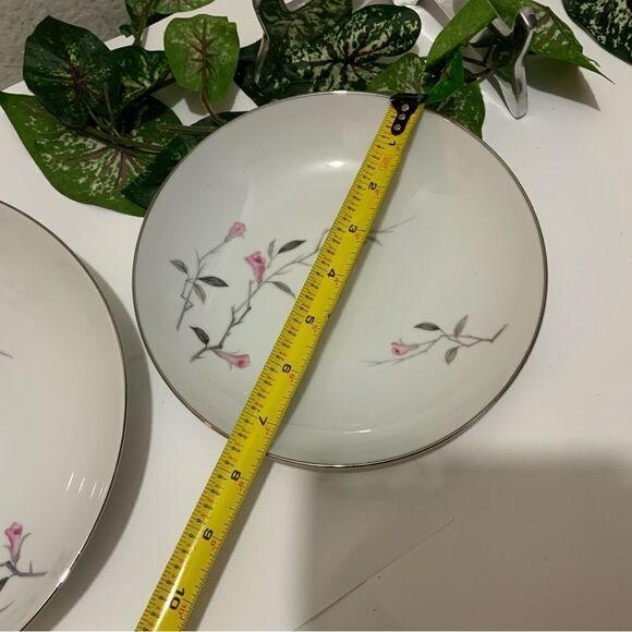 2 Cherry Blossom Fine China 1067 Japan 1 large Bowls 9 1/8"  1 salad bowl 7.5”G6 - Picture 10 of 12